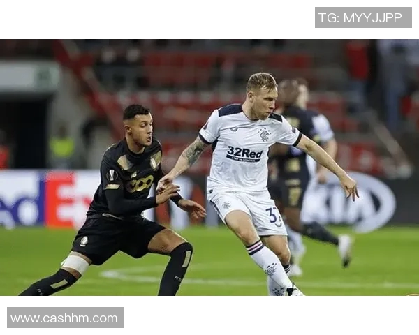 欧联杯精彩瞬间帕纳辛纳科斯队员传球技术分析与战术解读