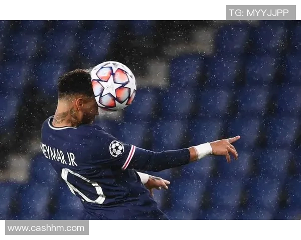 巴黎圣日耳曼逆转曼联，晋级决赛！