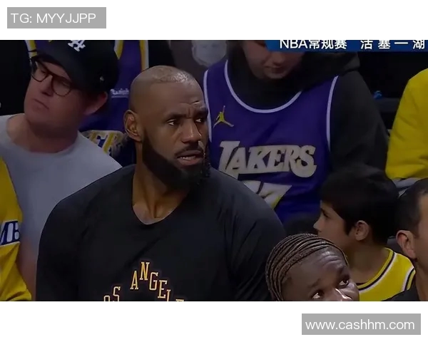 湖人队季后赛表现低迷，教练团队深夜开会研究战术调整