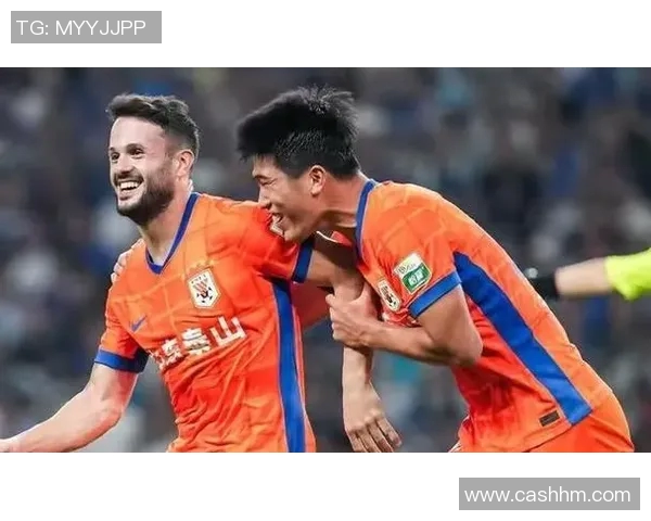 彭啸关键时刻解围进球助力球队逆转胜利展现超强实力 彭啸关键时刻解围进球助力球队逆转胜利展现超强实力